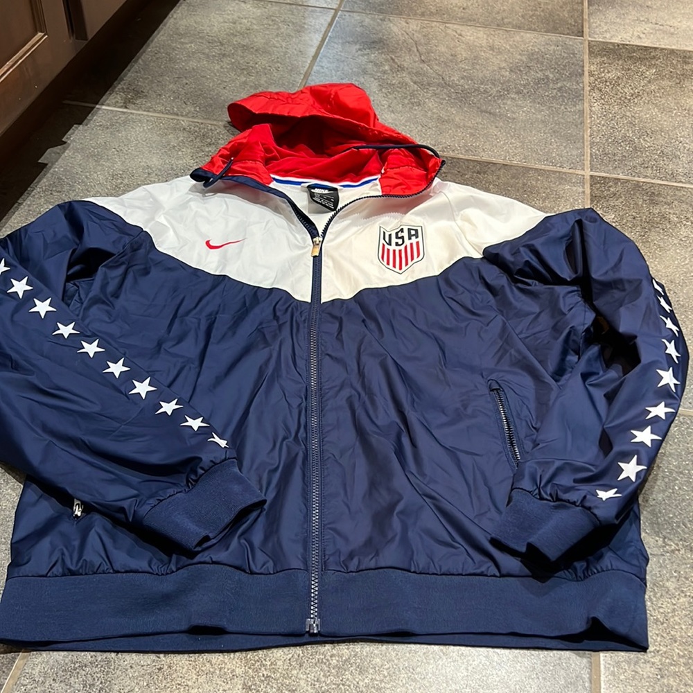 Nike usa windrunner soccer